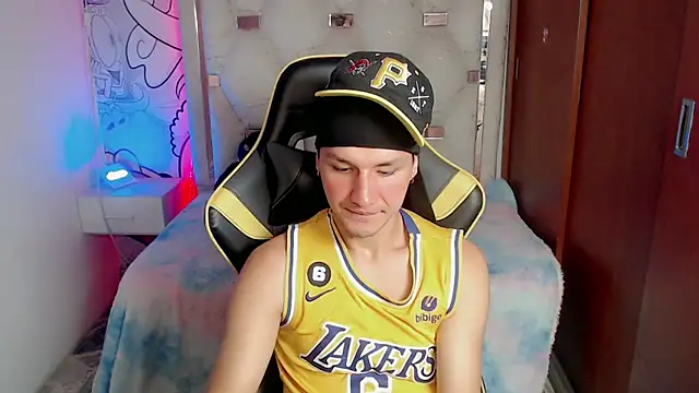 Lucifer go online show from November 2025 09:25:02 PM