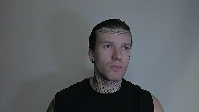 Huntall77 online show from November 2025 02:21:01 AM