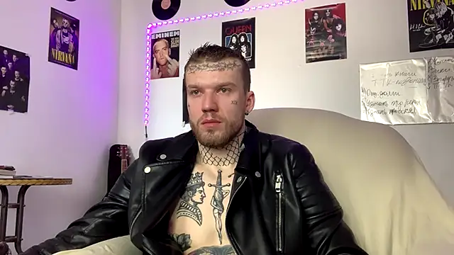 Huntall77 online show from February 2026 06:34:01 AM