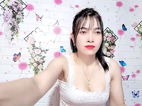 Snapshot of Soursop-op chatting on April 2026 01:43:01 AM Soursop-op online show from April 2026 01:43:01 AM