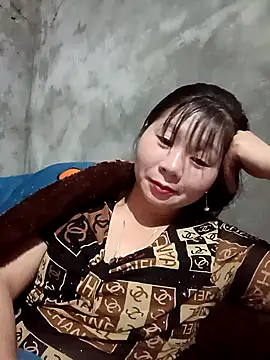 Snapshot of vangkt-cute chatting on February 2026 04:34:02 PM vangkt-cute online show from February 2026 04:34:02 PM