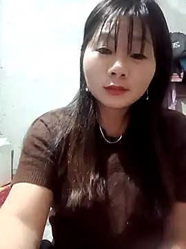 Snapshot of vangkt-cute chatting on February 2026 07:36:02 PM vangkt-cute online show from February 2026 07:36:02 PM