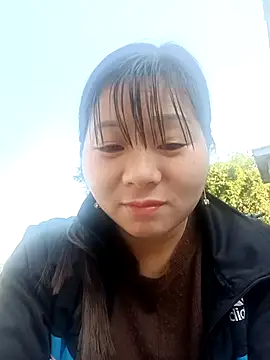 Snapshot of vangkt-cute chatting on February 2026 08:15:02 AM vangkt-cute online show from February 2026 08:15:02 AM
