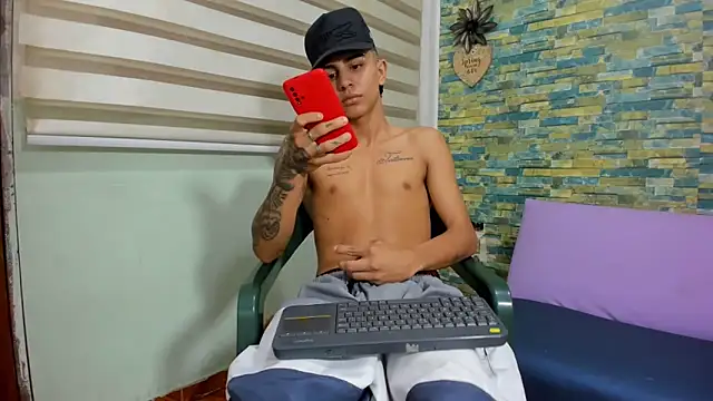 naughty boy Maicoll online show from November 2025 11:54:01 AM