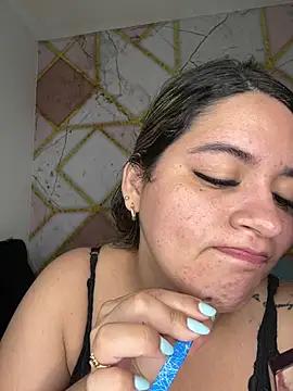 Snapshot of Amira_Malia chatting on April 2026 12:27:02 PM Amira Malia online show from April 2026 12:27:02 PM