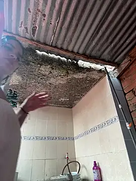 Snapshot of Amira_Malia chatting on April 2026 04:01:01 PM Amira Malia online show from April 2026 04:01:01 PM