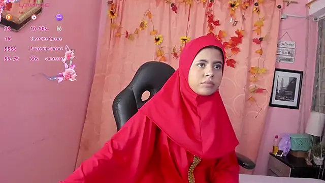 NaylaAbadi online show from November 2025 12:16:01 PM