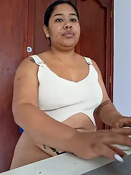 Sarahy- online show from April 2026 01:59:01 PM