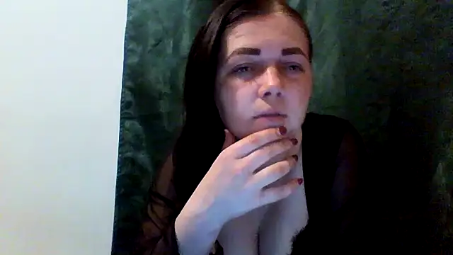 Snapshot of Vitalina282128 chatting on June 2026 07:53:02 PM Vitalina282128 online show from June 2026 07:53:02 PM