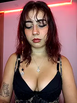 Sarah Lark- online show from March 2026 11:44:01 PM