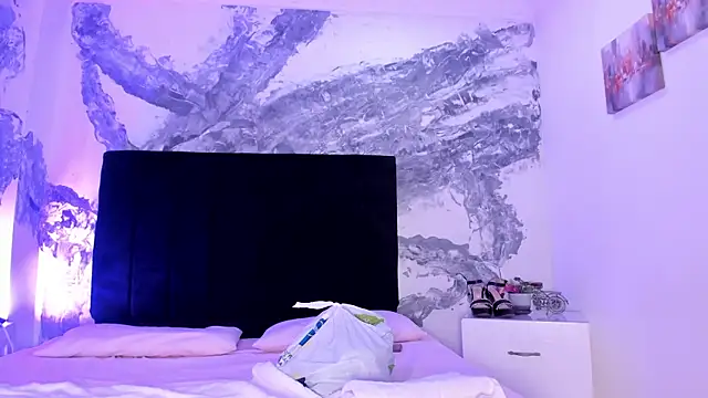 lilithDraven  online show from February 2026 03:58:02 AM