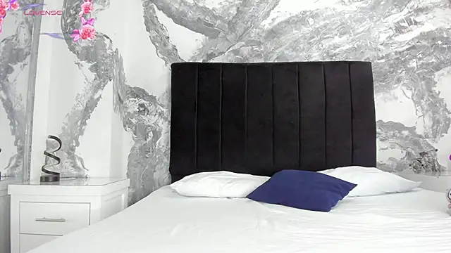 lilithDraven  online show from March 2026 03:55:01 AM