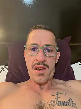 Snapshot of Lucasjandre chatting on June 2026 08:19:01 PM Lucasjandre online show from June 2026 08:19:01 PM