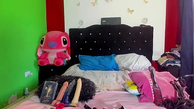 sweet alison04 online show from November 2025 01:24:02 PM