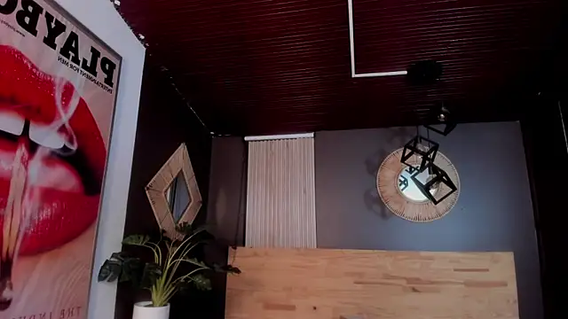 Velvet Dreamss online show from February 2026 12:13:02 PM