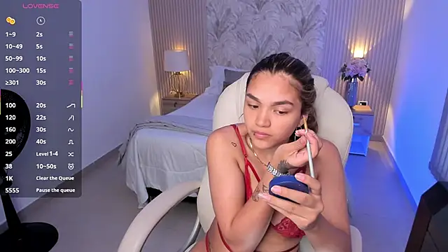 Kim stonee online show from January 2026 07:28:02 PM