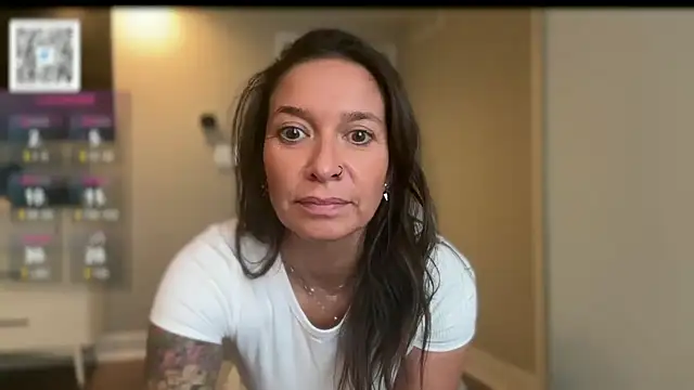 Snapshot of bribin5000 chatting on January 2026 08:35:01 PM bribin5000 online show from January 2026 08:35:01 PM