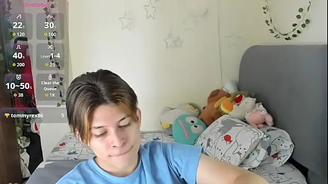 Felix kitty online show from November 2025 07:57:01 PM