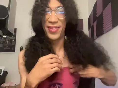 Snapshot of Tehani_Bentley chatting on November 2025 08:36:02 PM Tehani Bentley online show from November 2025 08:36:02 PM