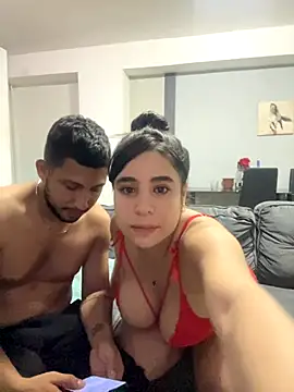 Snapshot of MAX_Jhonnson chatting on November 2025 06:46:02 AM MAX Jhonnson online show from November 2025 06:46:02 AM