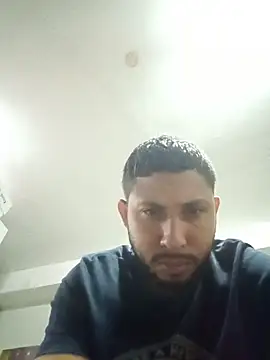 Snapshot of MAX_Jhonnson chatting on November 2025 01:19:01 AM MAX Jhonnson online show from November 2025 01:19:01 AM