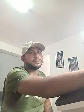 Snapshot of MAX_Jhonnson chatting on January 2026 07:15:02 PM MAX Jhonnson online show from January 2026 07:15:02 PM