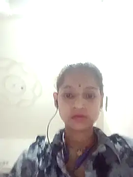 Mohnicute online show from May 2026 12:15:01 AM