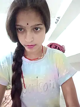 Mohnicute online show from May 2026 10:56:02 AM
