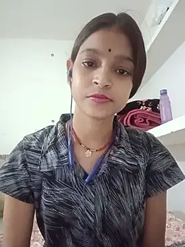Mohnicute online show from May 2026 12:34:02 PM