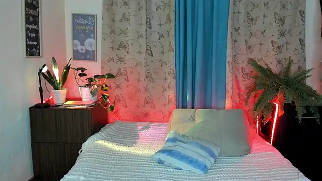 Angel White25 online show from November 2025 11:25:01 PM