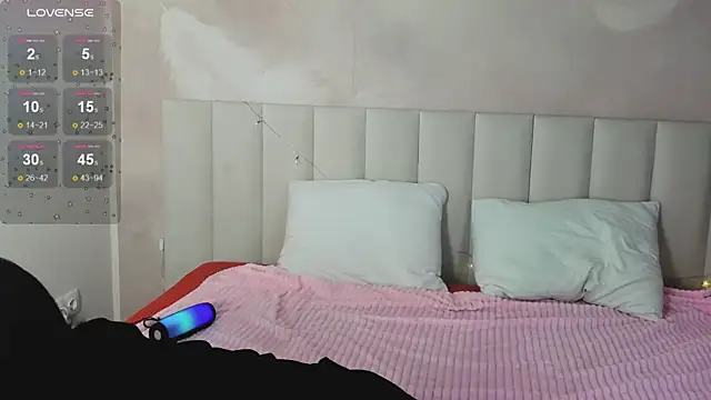 Lina Moony online show from January 2026 08:49:02 AM