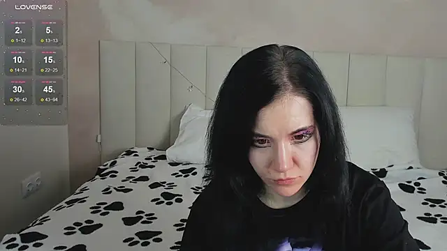 Snapshot of Lina_Moony chatting on February 2026 01:48:01 AM Lina Moony online show from February 2026 01:48:01 AM