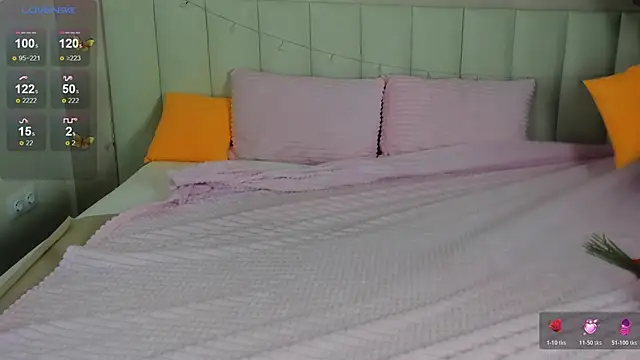 Snapshot of Lina_Moony chatting on February 2026 01:48:02 AM Lina Moony online show from February 2026 01:48:02 AM