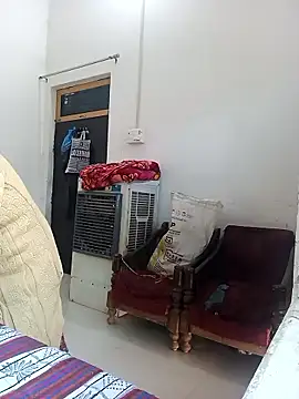 Snapshot of Riya_917 chatting on January 2026 08:06:01 AM Riya 917 online show from January 2026 08:06:01 AM