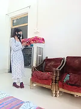 Snapshot of Riya_917 chatting on January 2026 07:03:01 AM Riya 917 online show from January 2026 07:03:01 AM