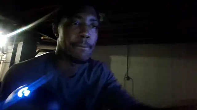 Snapshot of 100blkdav chatting on December 2025 01:47:02 AM 100blkdav online show from December 2025 01:47:02 AM