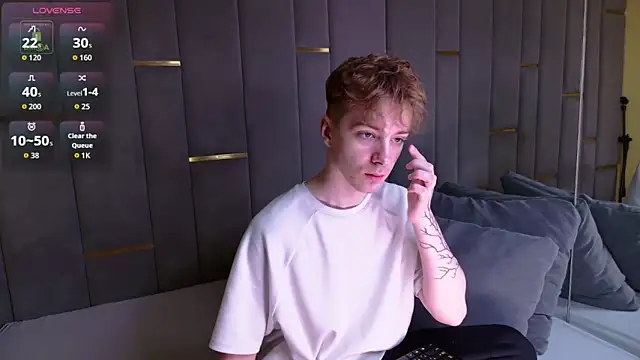 Snapshot of Paul_Holt chatting on November 2025 08:21:02 PM Paul Holt online show from November 2025 08:21:02 PM