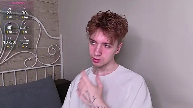 Snapshot of Paul_Holt chatting on November 2025 08:44:01 PM Paul Holt online show from November 2025 08:44:01 PM