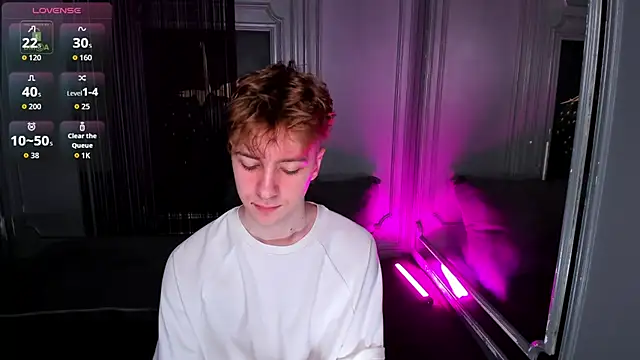 Snapshot of Paul_Holt chatting on December 2025 08:29:01 PM Paul Holt online show from December 2025 08:29:01 PM