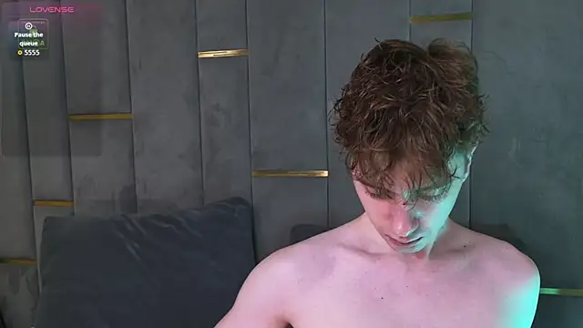 Snapshot of Paul_Holt chatting on December 2025 08:49:02 PM Paul Holt online show from December 2025 08:49:02 PM