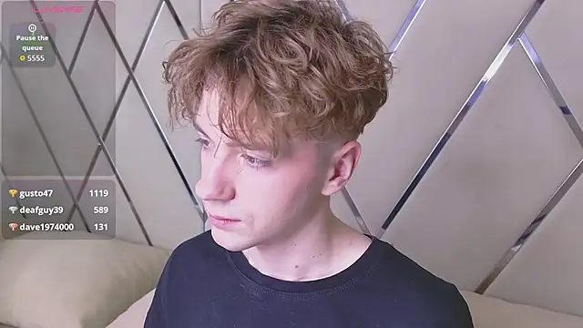 Snapshot of Paul_Holt chatting on January 2026 03:45:02 AM Paul Holt online show from January 2026 03:45:02 AM