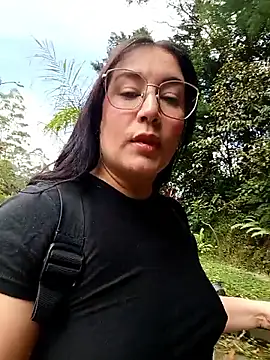 Snapshot of SaloGray8 chatting on April 2026 03:36:01 PM SaloGray8 online show from April 2026 03:36:01 PM
