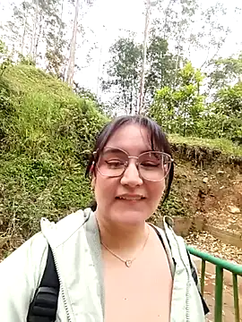 Snapshot of SaloGray8 chatting on May 2026 01:28:01 PM SaloGray8 online show from May 2026 01:28:01 PM
