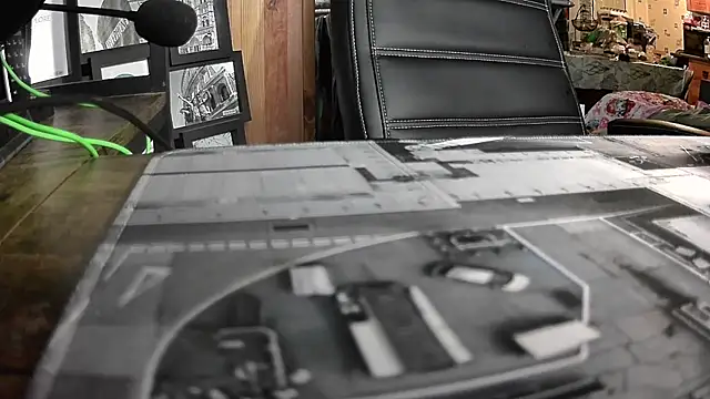 Chrisatmiami online show from November 2025 05:23:02 PM