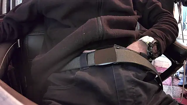 Chrisatmiami online show from November 2025 01:43:01 PM