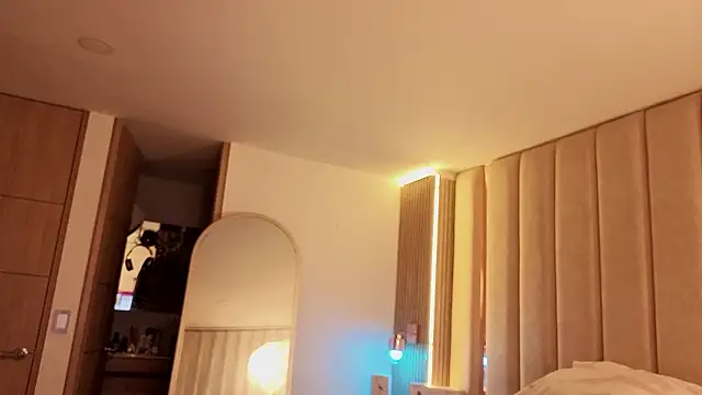 Iamnyxy online show from March 2026 11:06:01 AM