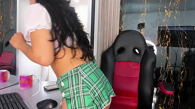 Lucy Vegas online show from March 2026 02:00:02 PM