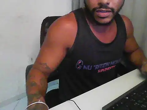 Snapshot of PutosRJ chatting on November 2025 01:11:01 AM PutosRJ online show from November 2025 01:11:01 AM