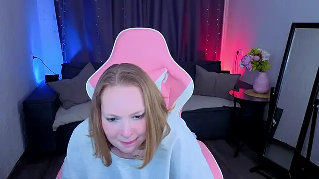 Elizabeth Walson online show from November 2025 04:06:01 PM