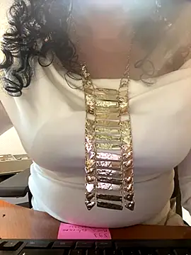 Snapshot of Deessenympho chatting on December 2025 01:59:02 PM Deessenympho online show from December 2025 01:59:02 PM